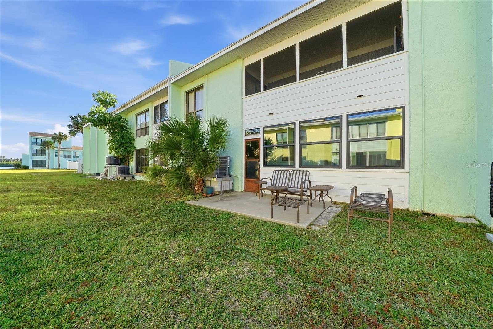 Image 29 of 86 For 1 Windrush Boulevard 35