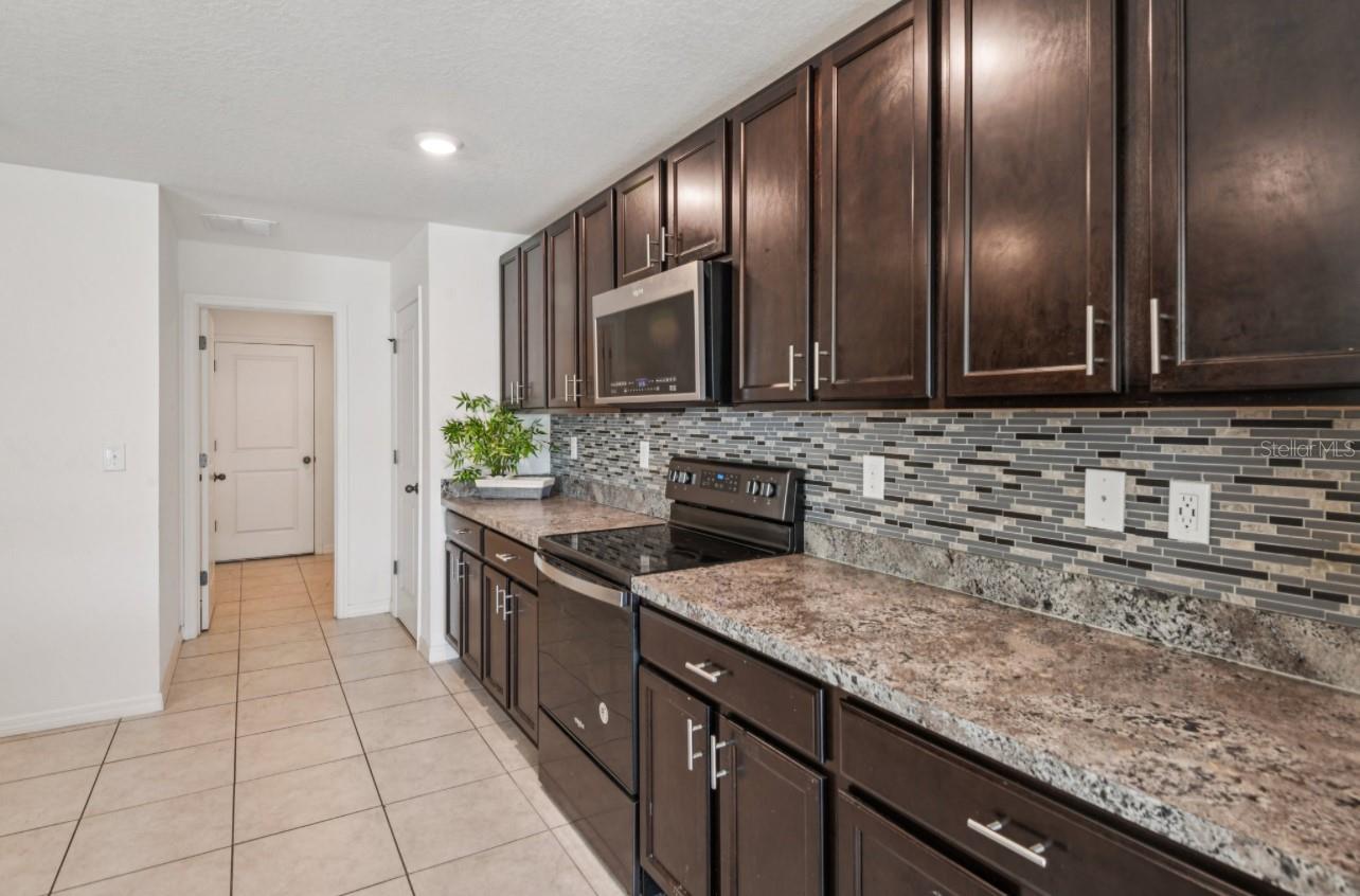 Image 12 of 49 For 7439 Northern Lights Drive