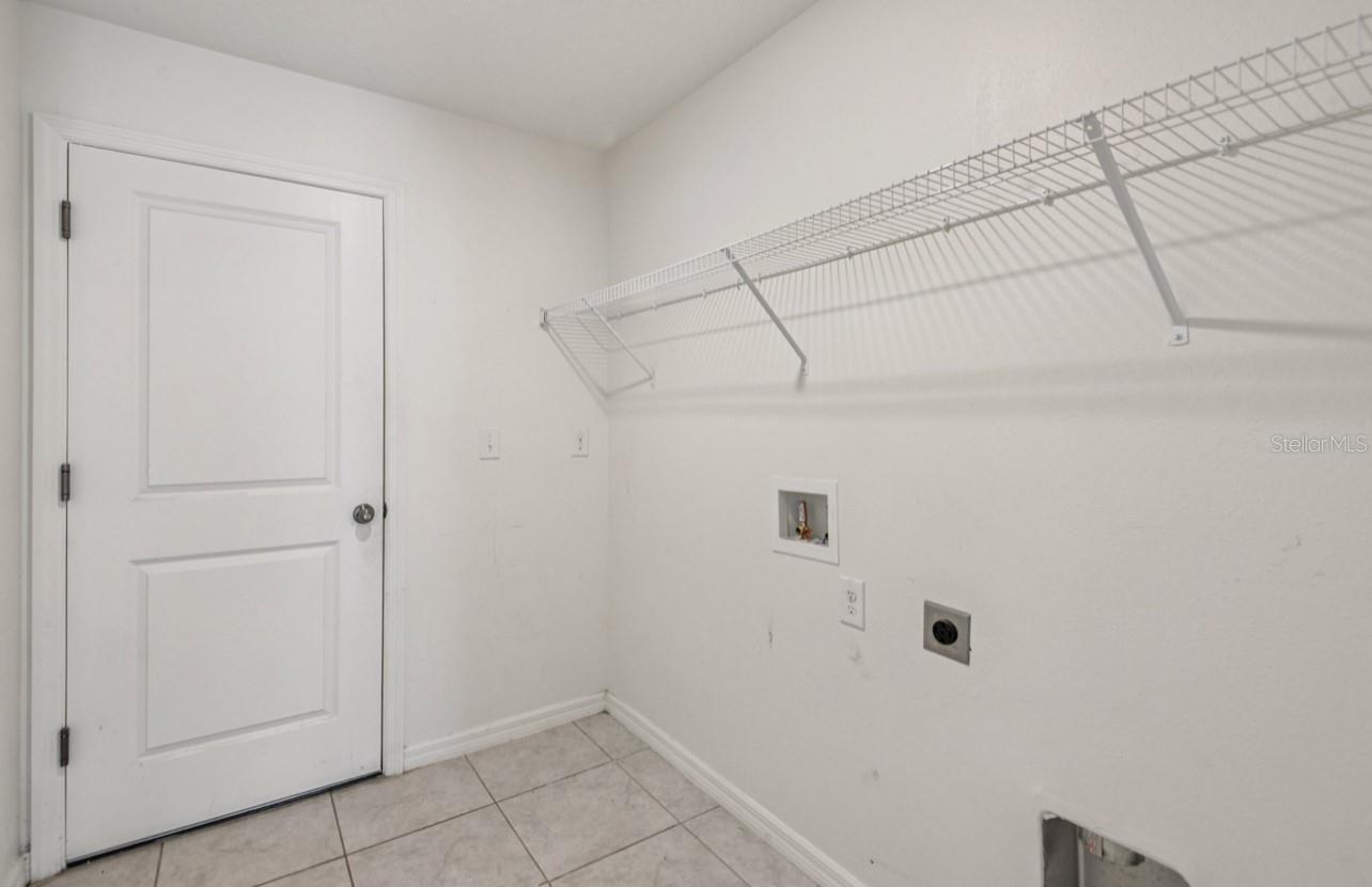 Image 20 of 49 For 7439 Northern Lights Drive