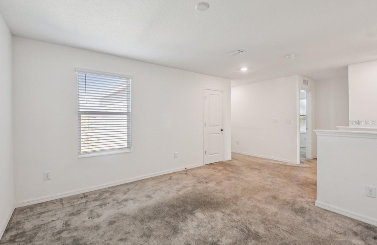 Image 22 of 49 For 7439 Northern Lights Drive