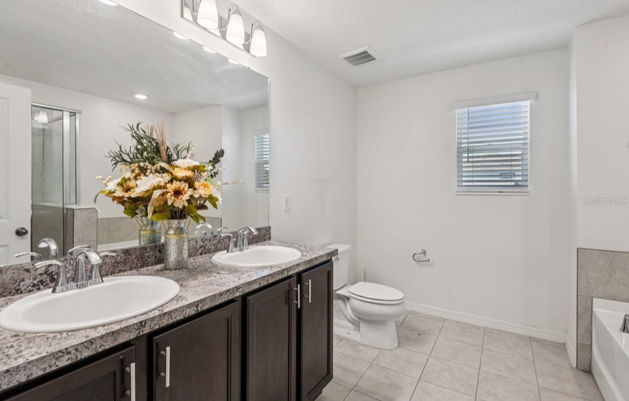 Image 25 of 49 For 7439 Northern Lights Drive