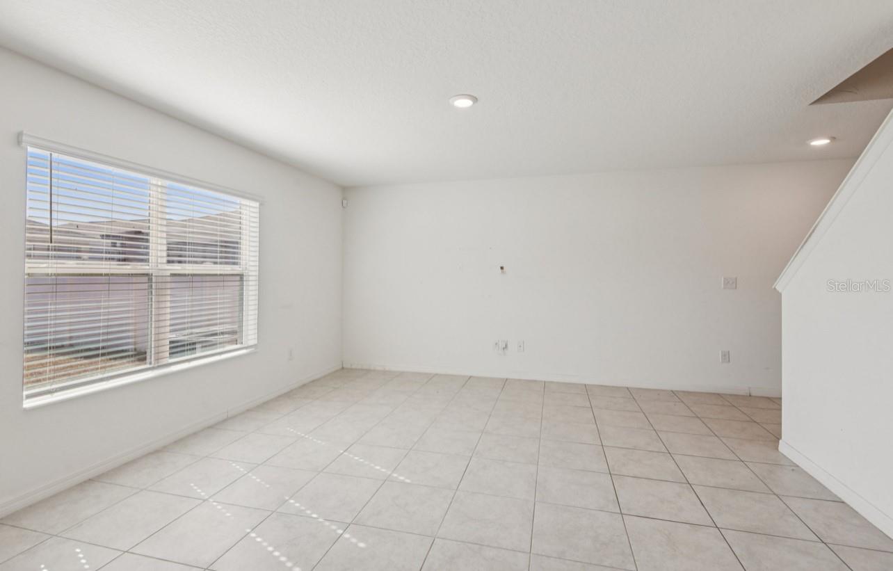 Image 6 of 49 For 7439 Northern Lights Drive