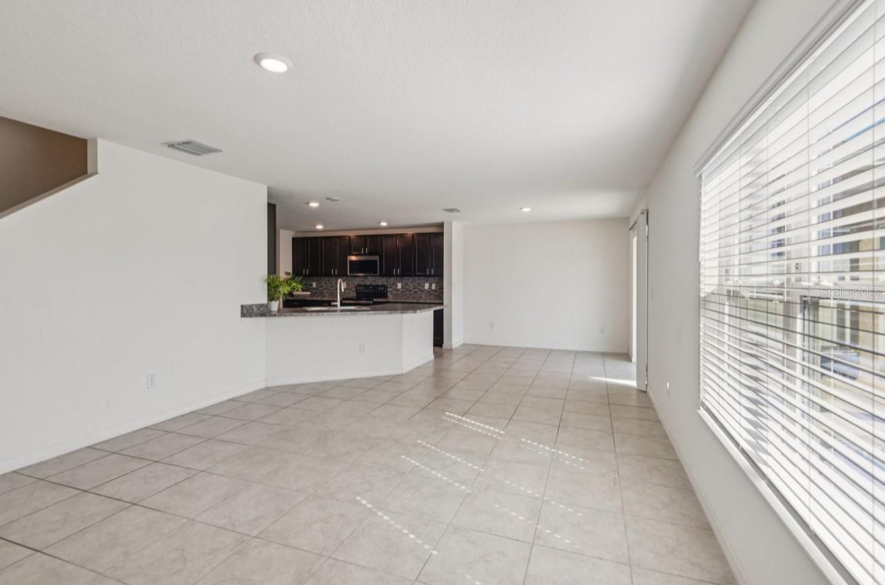 Image 7 of 49 For 7439 Northern Lights Drive