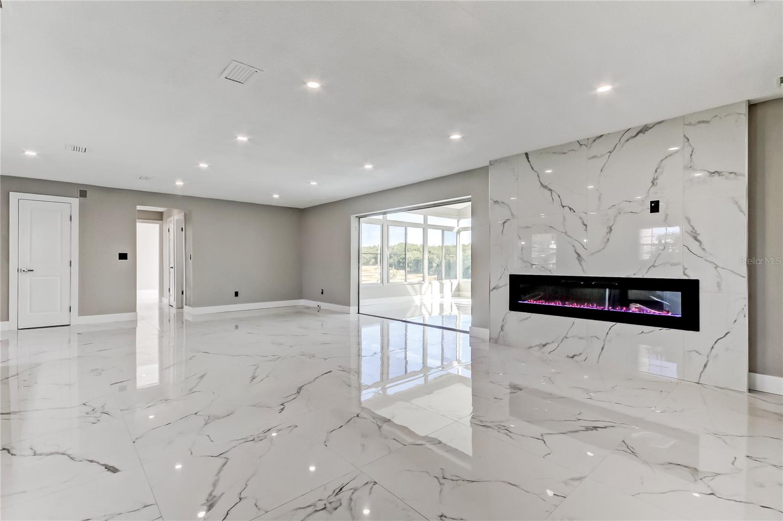 Image 20 of 70 For 1992 Arvis Circle E