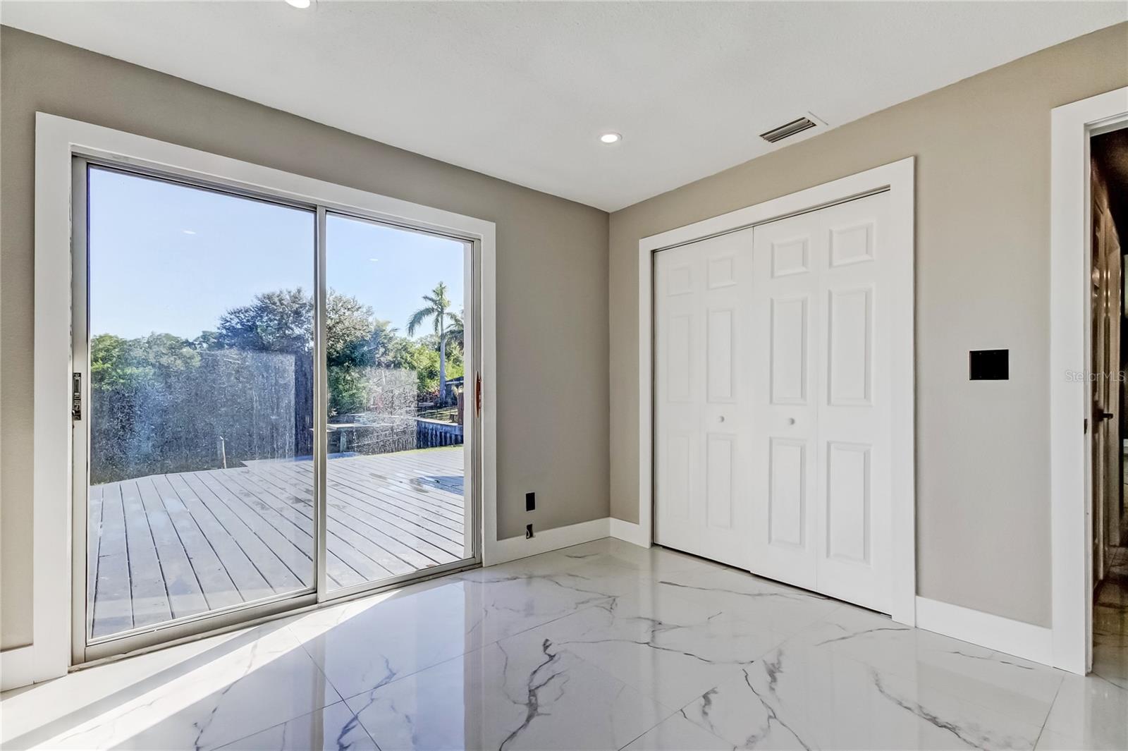 Image 36 of 70 For 1992 Arvis Circle E