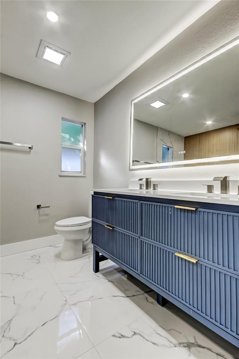 Image 46 of 70 For 1992 Arvis Circle E