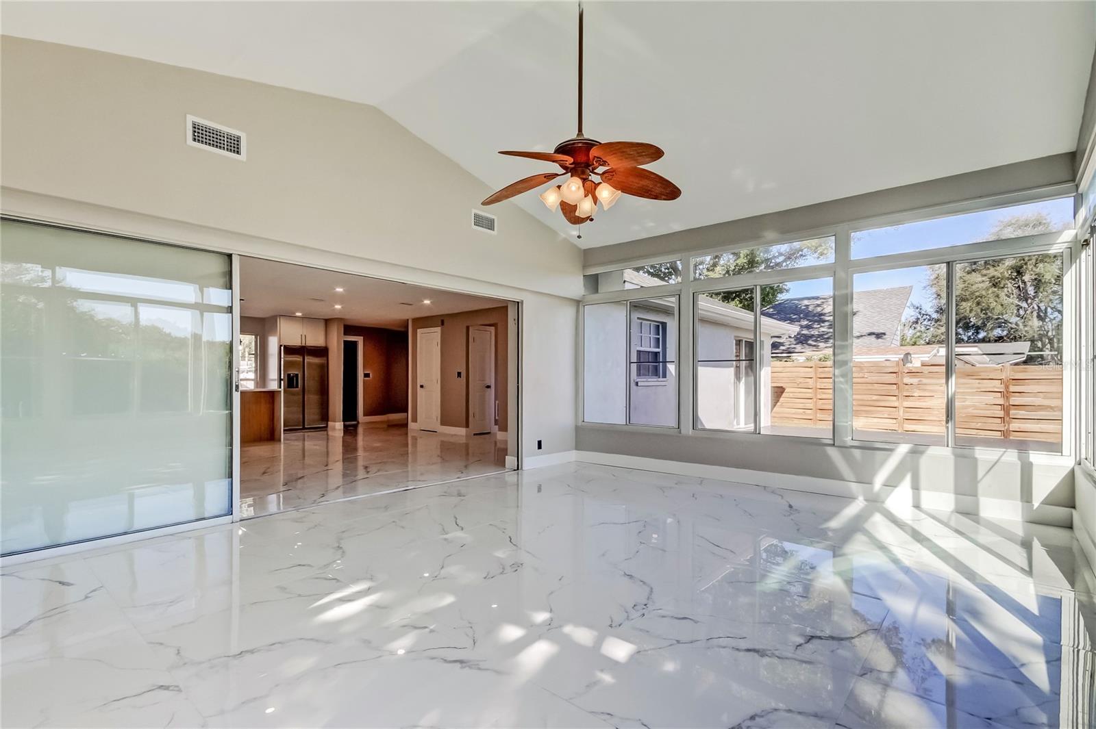 Image 50 of 70 For 1992 Arvis Circle E