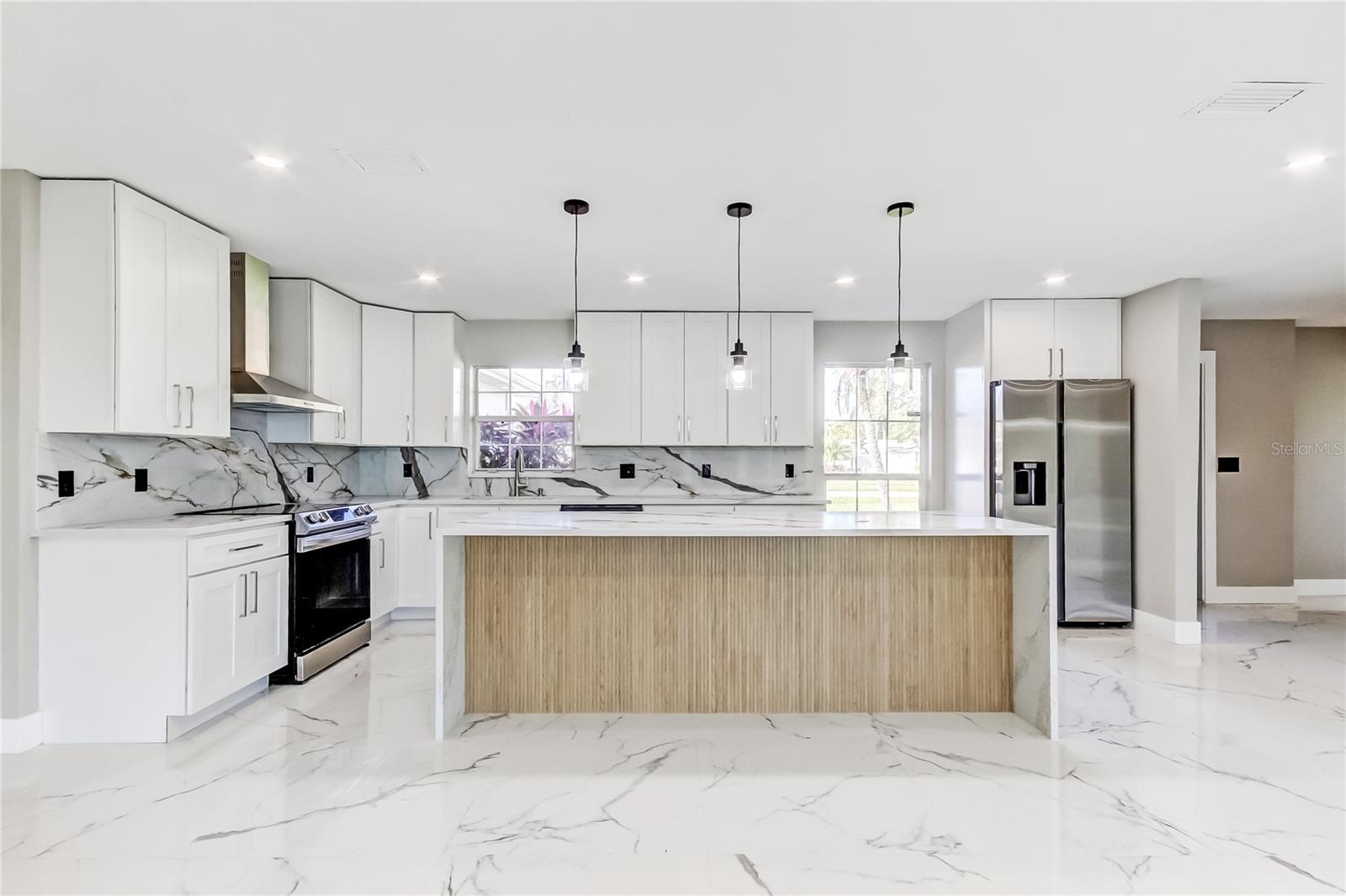 Image 8 of 70 For 1992 Arvis Circle E