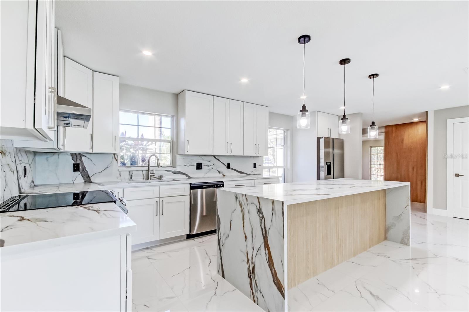 Image 9 of 70 For 1992 Arvis Circle E