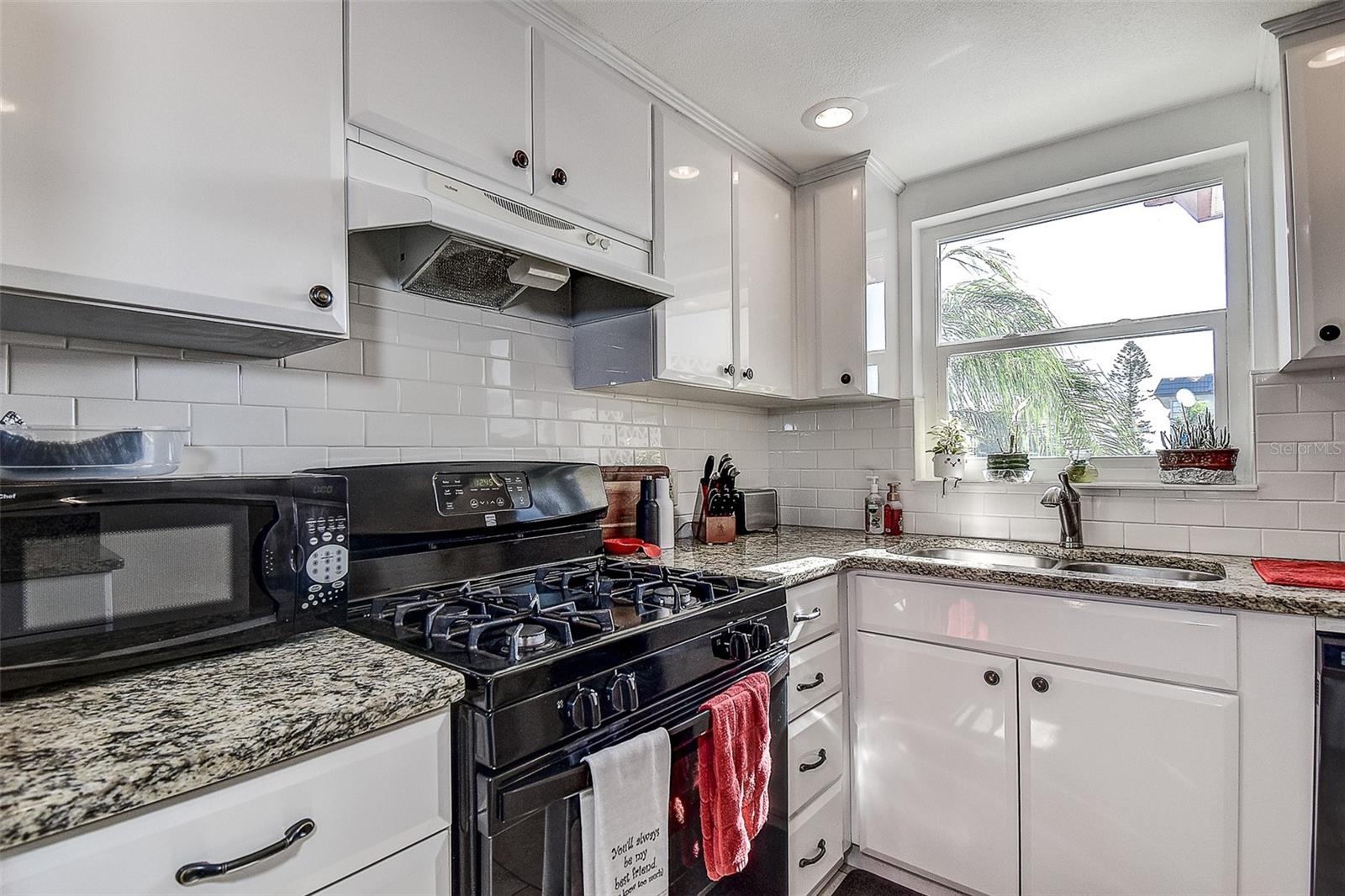 Image 6 of 36 For 3010 59th Street S 301