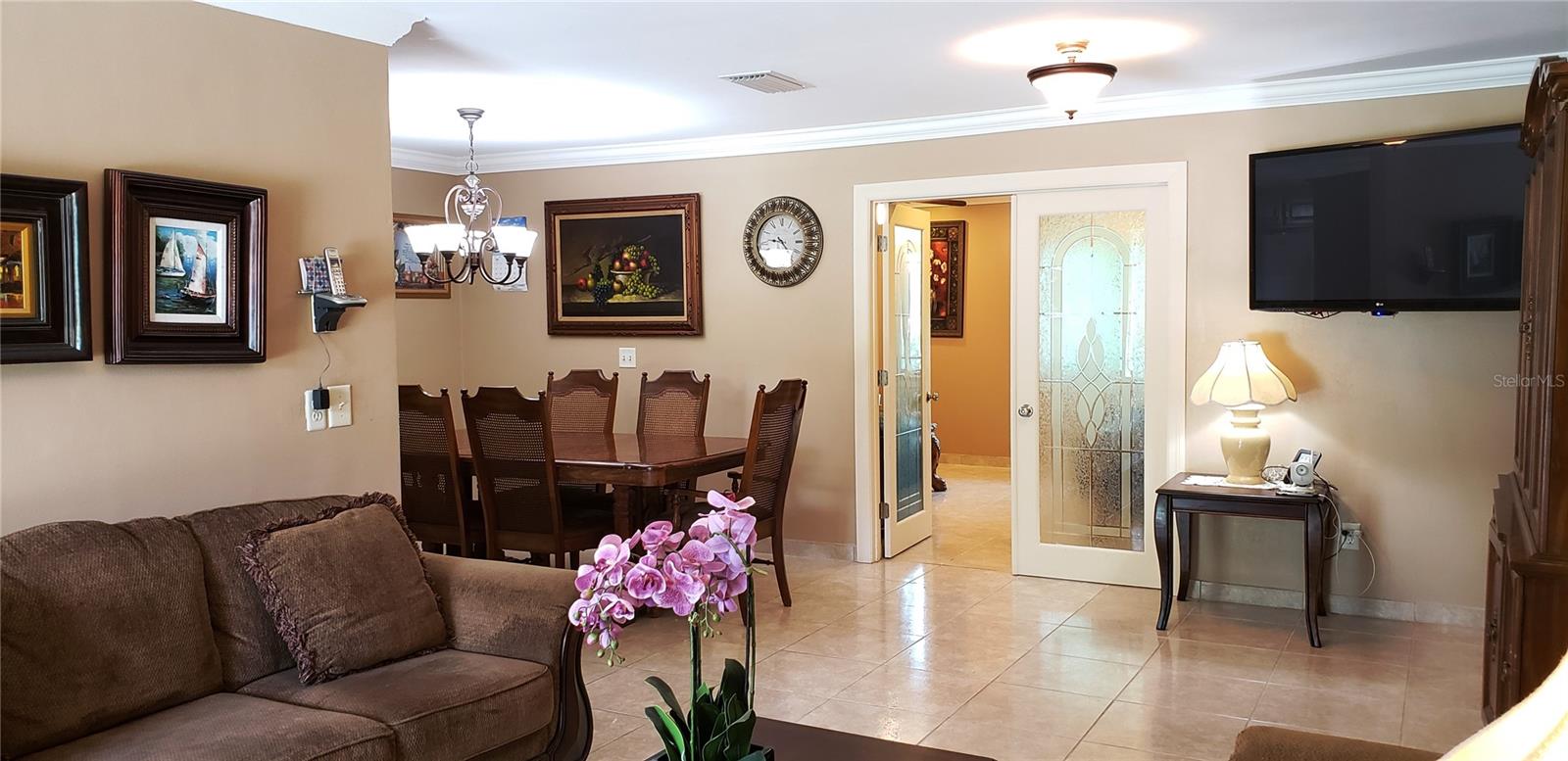 Image 14 of 67 For 514 Brandon Avenue