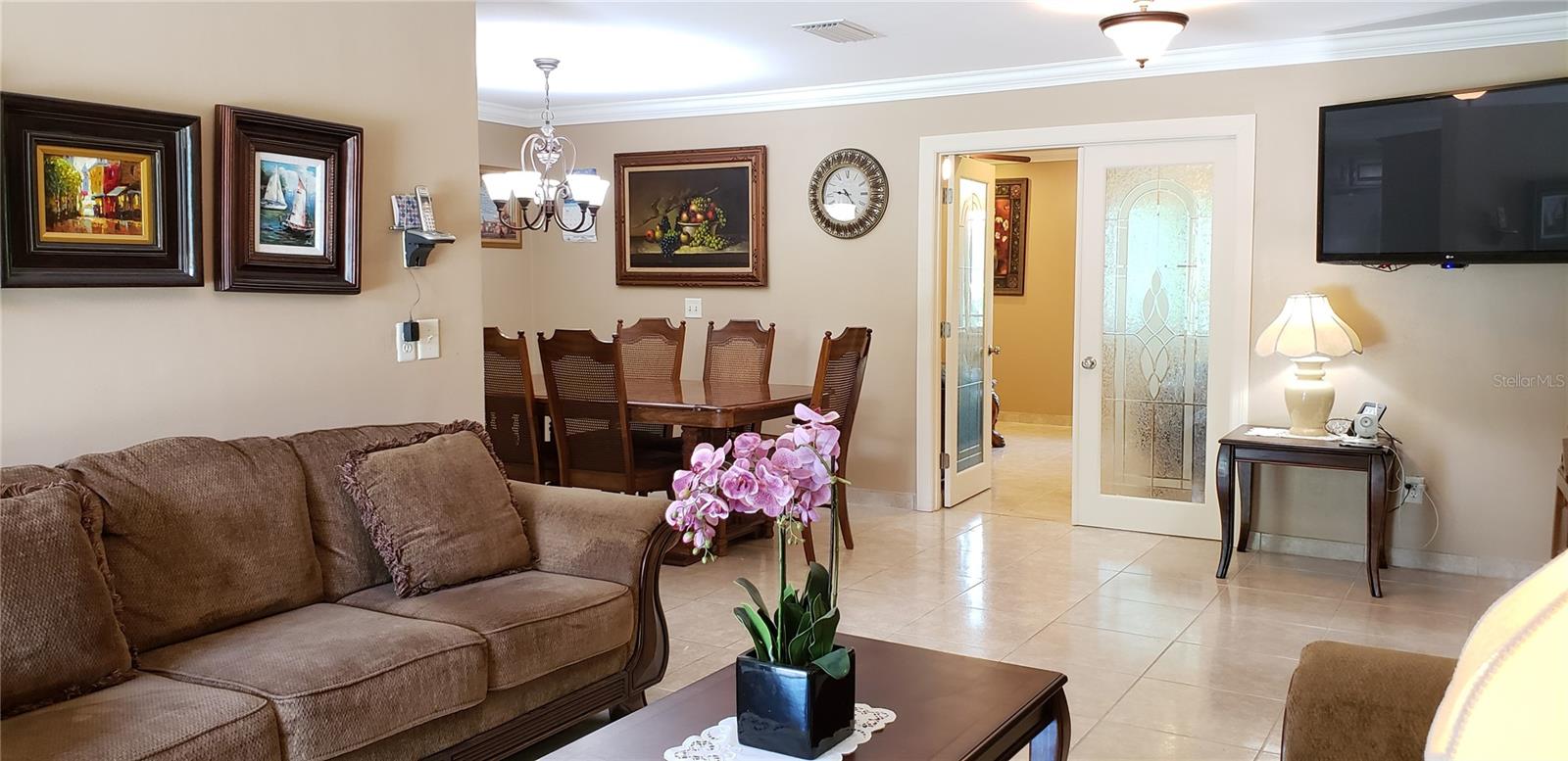 Image 4 of 67 For 514 Brandon Avenue