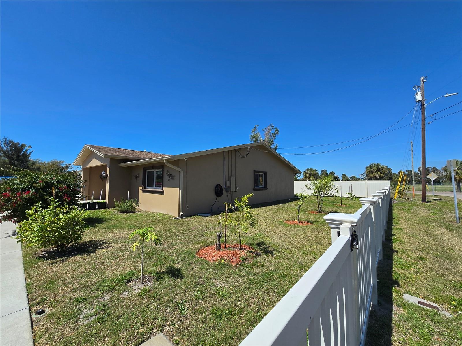 Image 40 of 67 For 514 Brandon Avenue