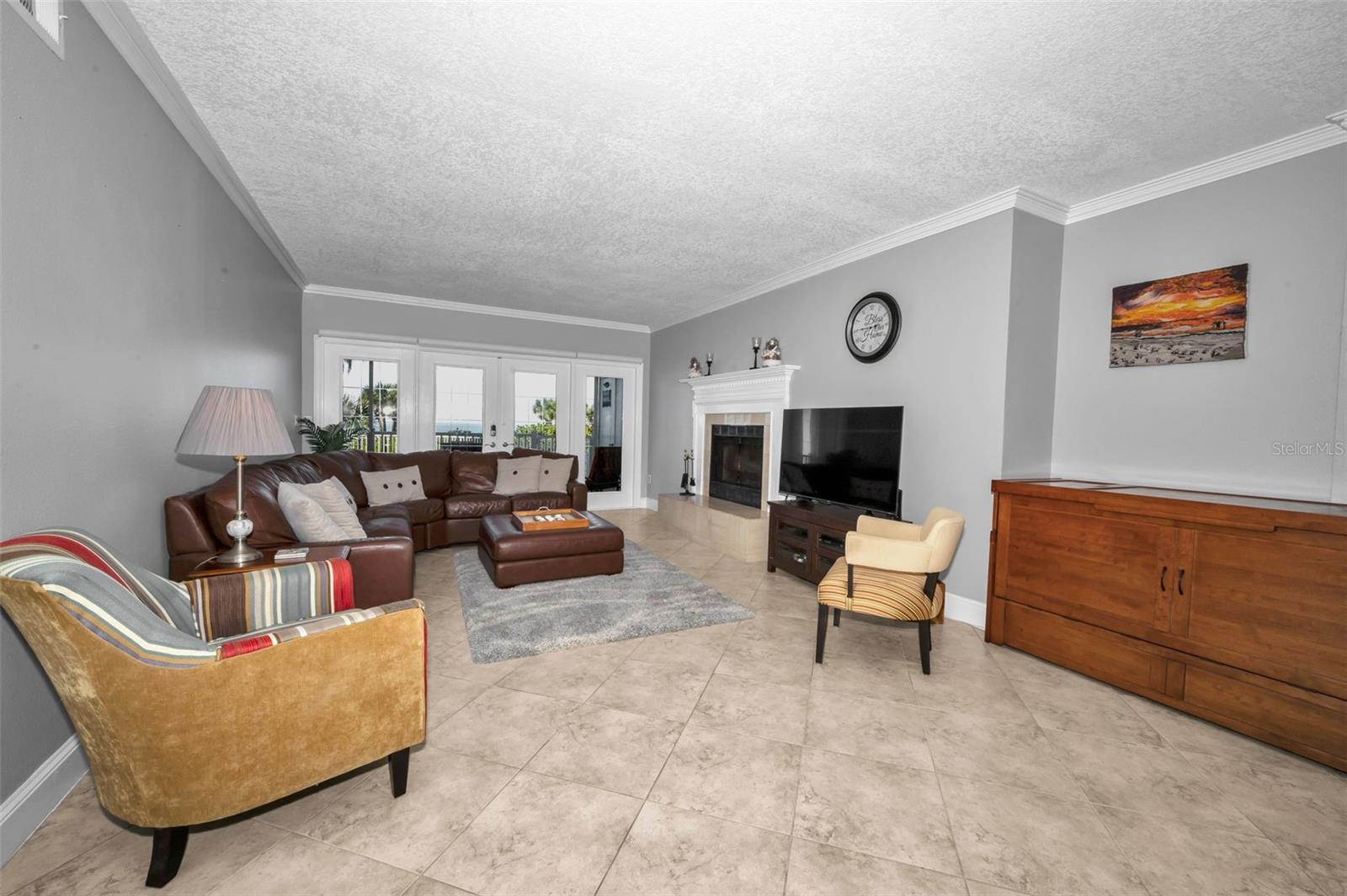 Listing photo id 10 for 1582 Gulf Boulevard 1106