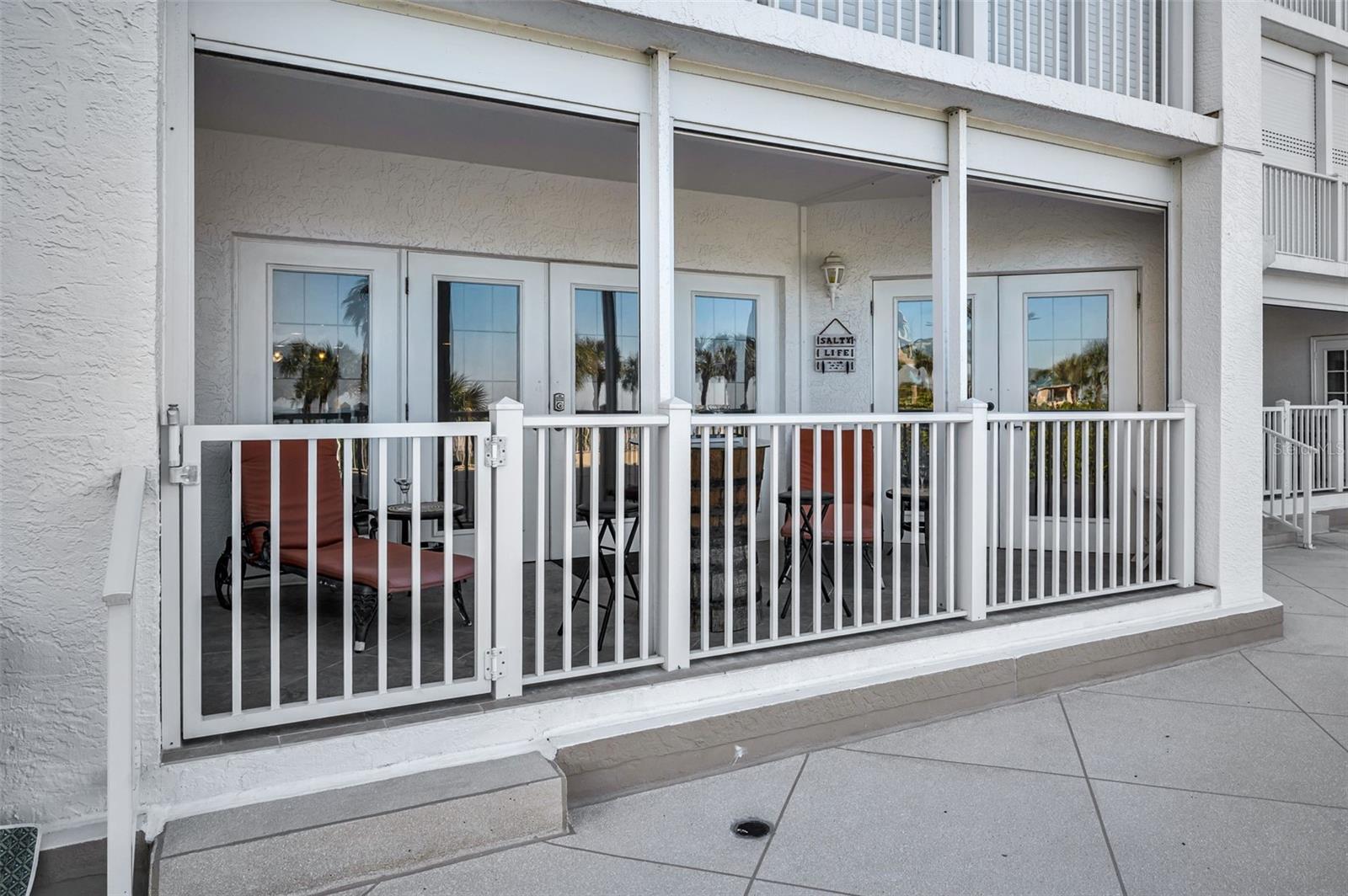Listing photo id 13 for 1582 Gulf Boulevard 1106