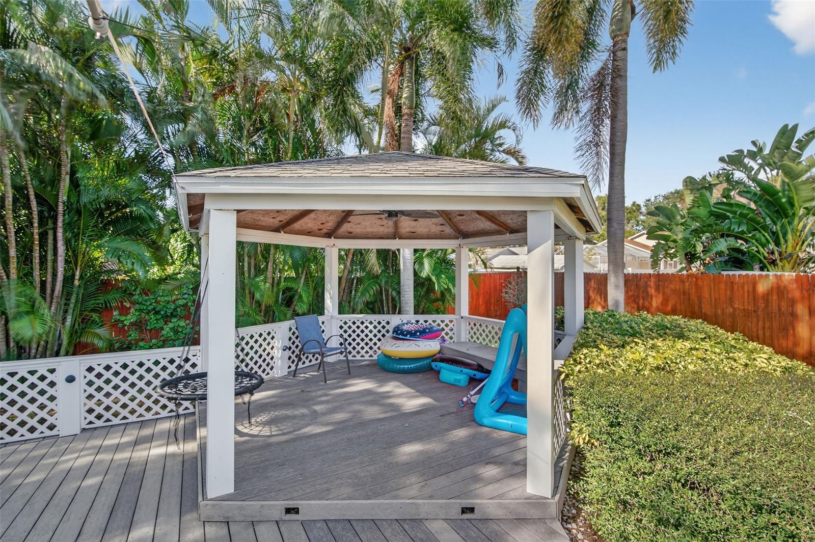 Image 28 of 31 For 7050 75th Street N