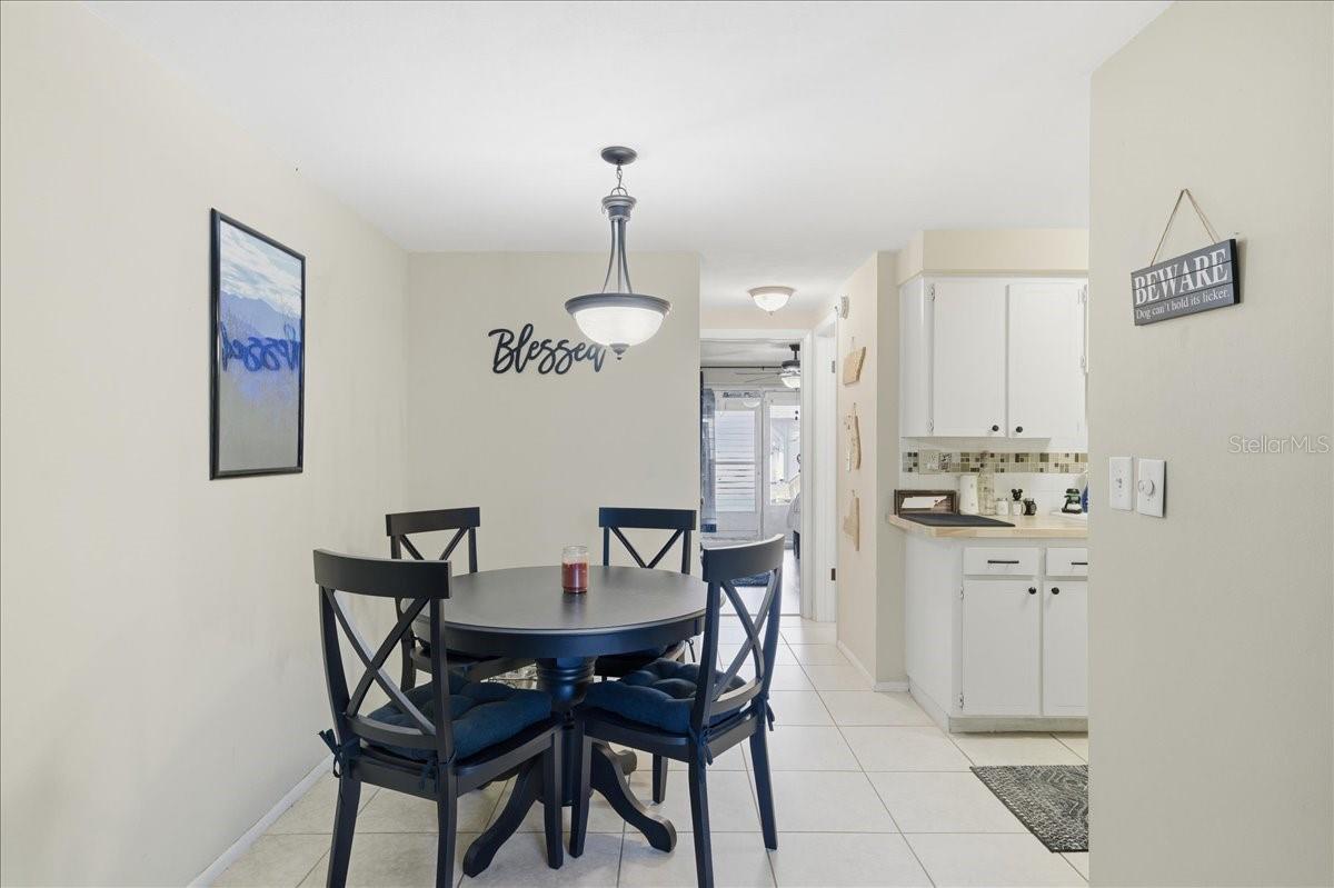 Listing photo id 8 for 4219 Terrapin Place