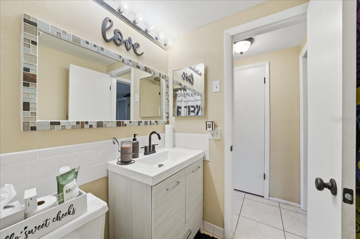 Listing photo id 13 for 4219 Terrapin Place