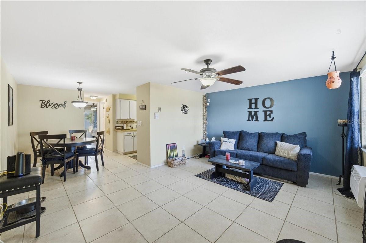 Listing photo id 2 for 4219 Terrapin Place