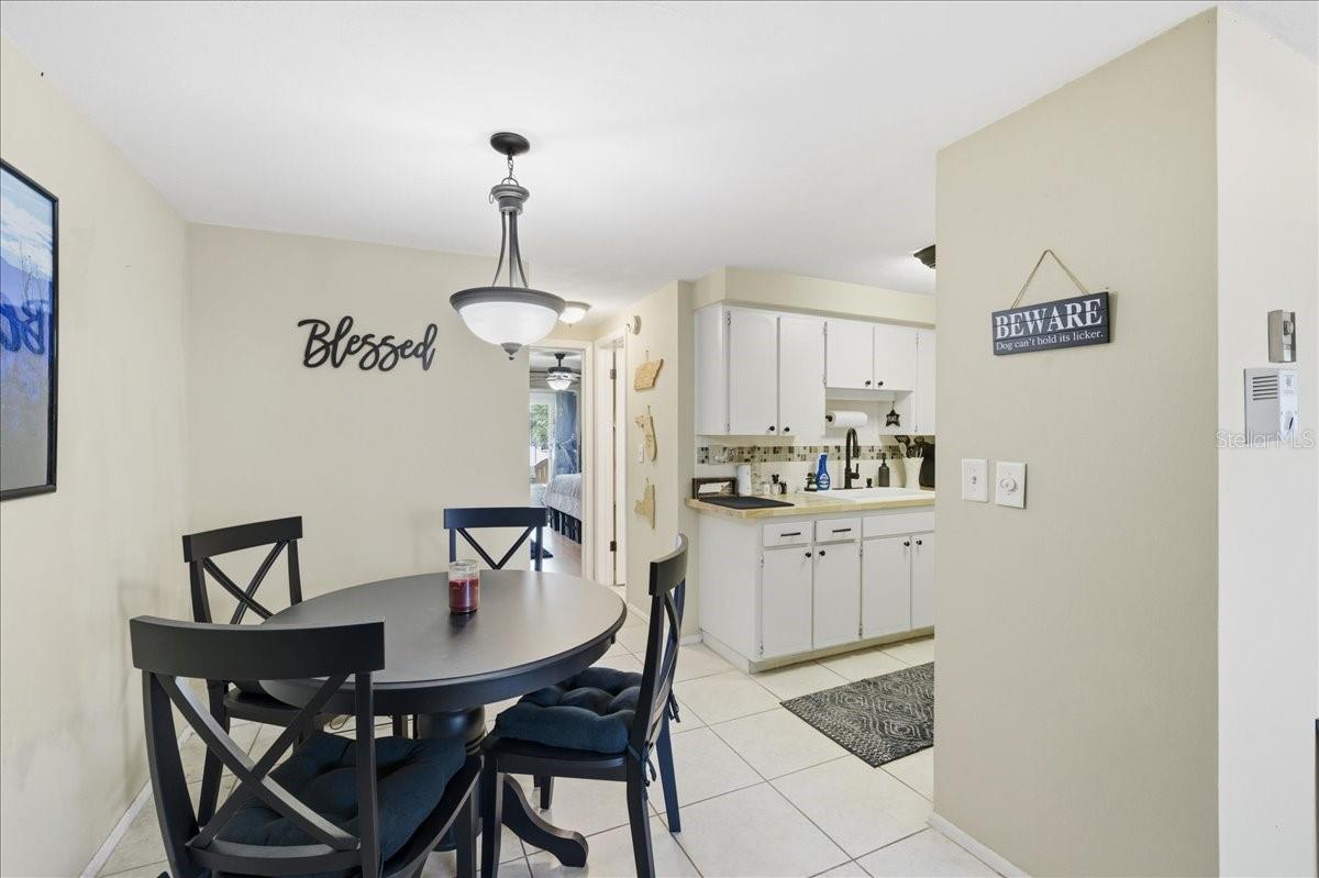 Listing photo id 7 for 4219 Terrapin Place