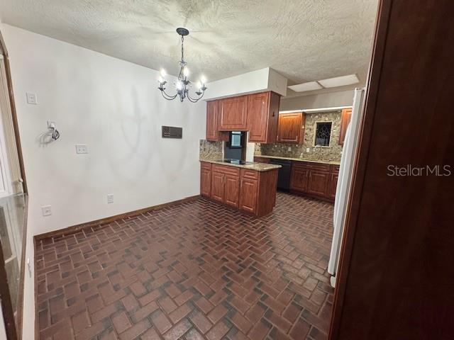 Image 23 of 61 For 712 Timberlane Drive