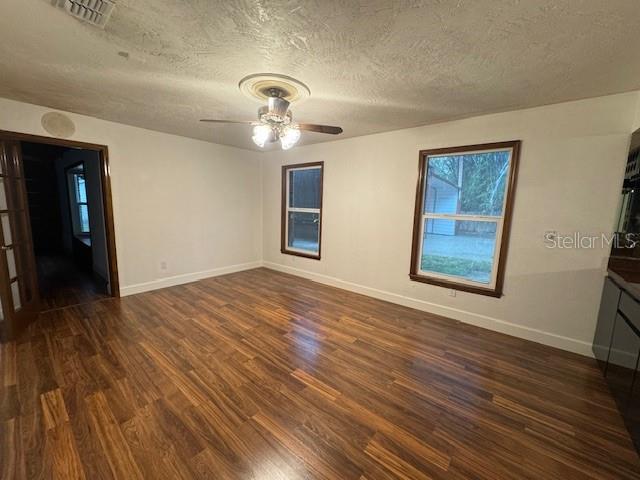 Image 33 of 61 For 712 Timberlane Drive