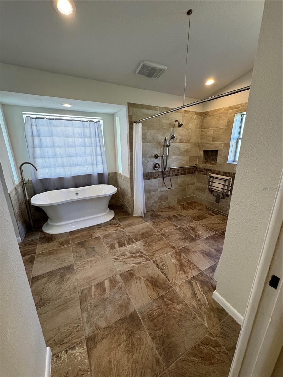 Image 15 of 45 For 7565 Jomel Drive