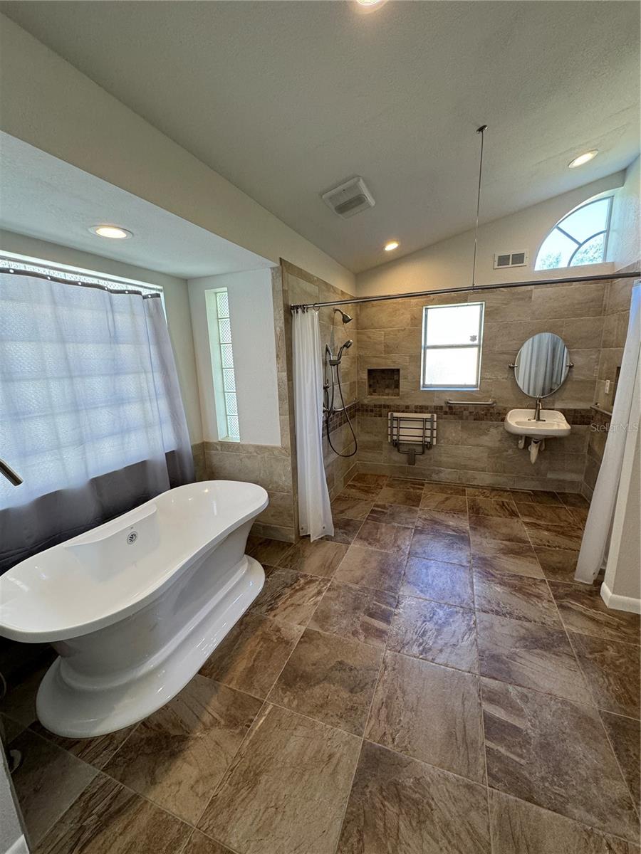 Image 17 of 45 For 7565 Jomel Drive