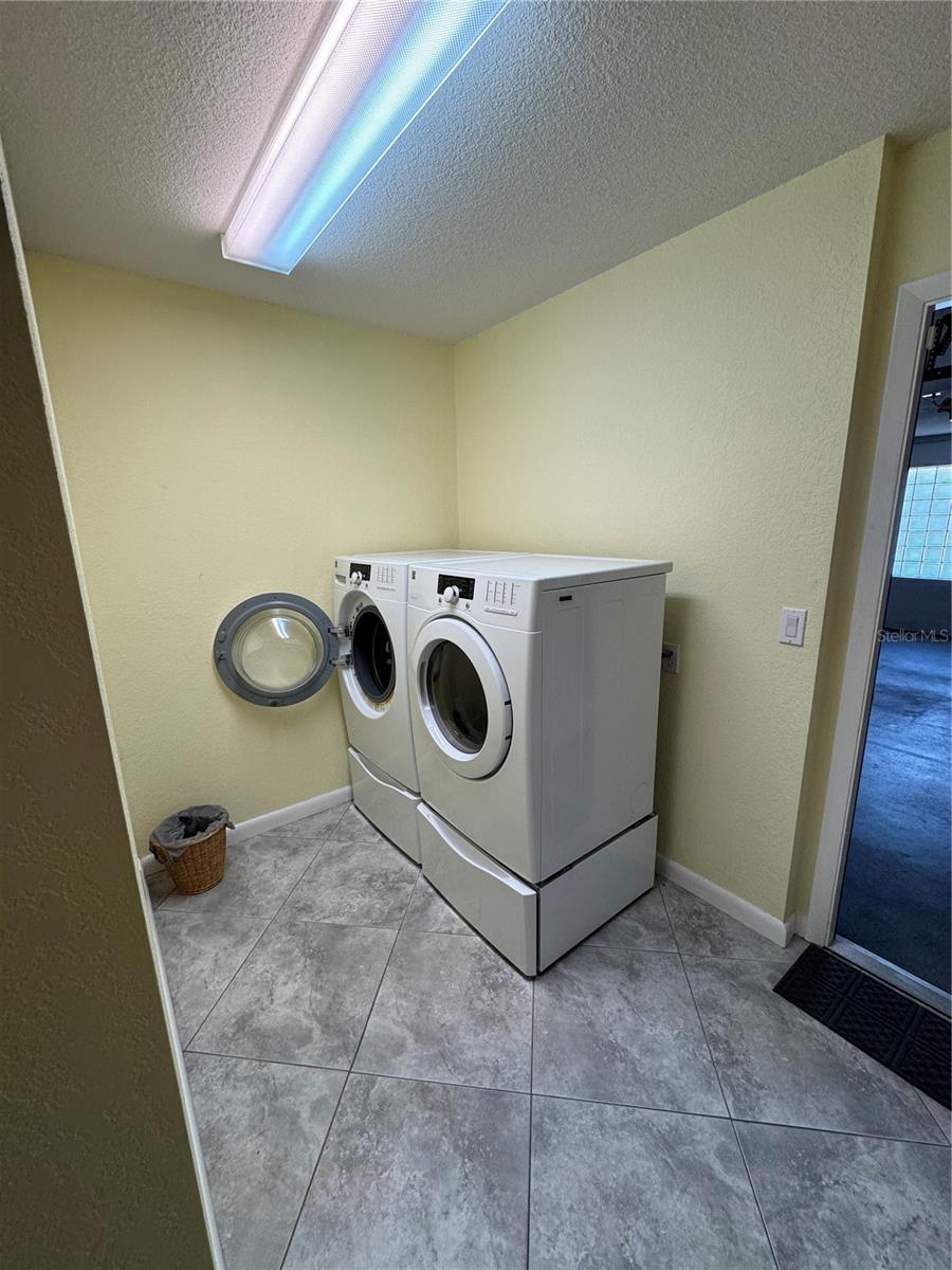 Image 39 of 45 For 7565 Jomel Drive