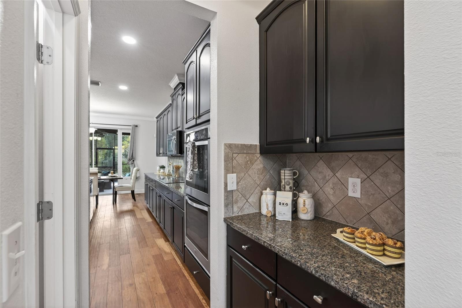 Listing photo id 10 for 22774 Cherokee Rose Place