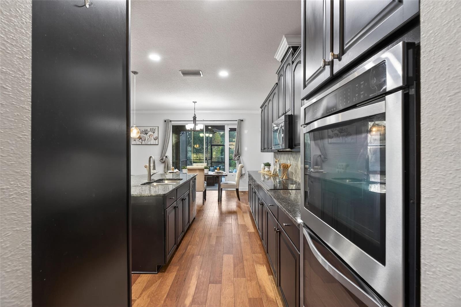 Listing photo id 12 for 22774 Cherokee Rose Place