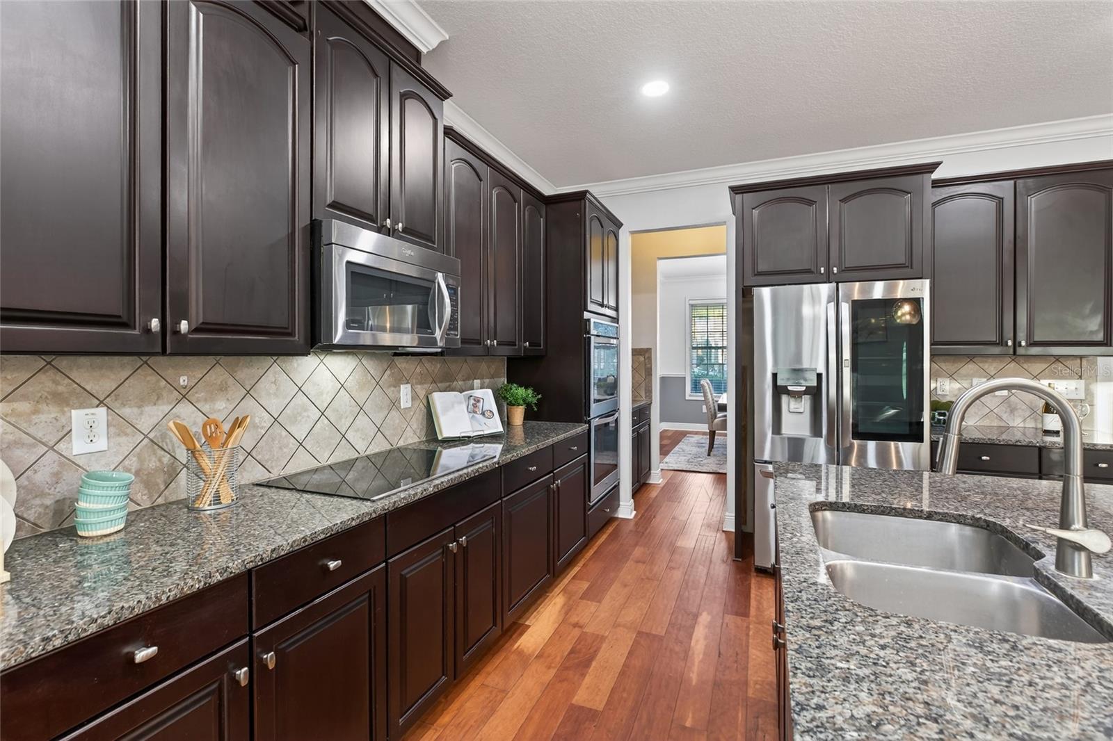 Listing photo id 15 for 22774 Cherokee Rose Place