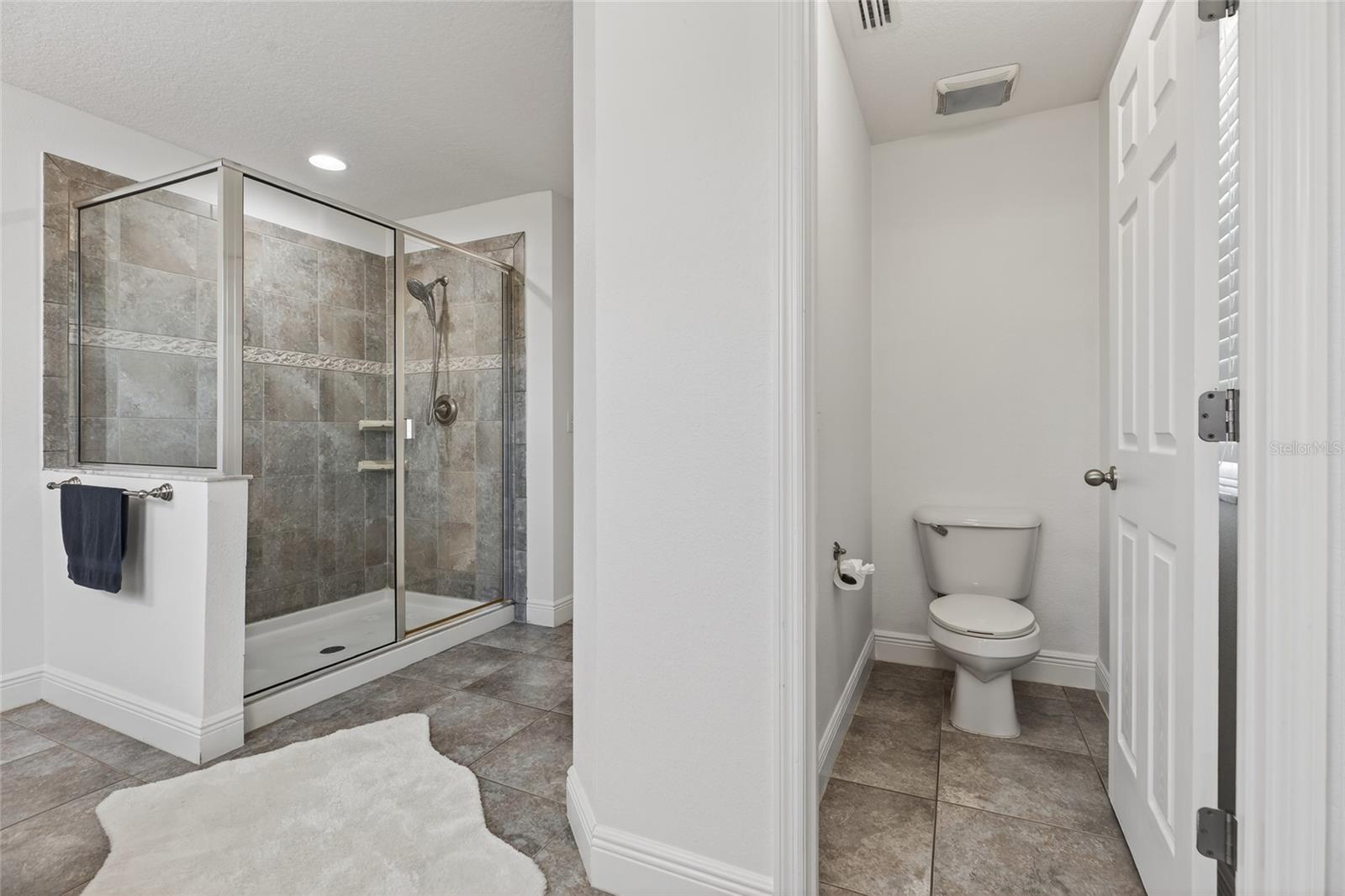 Listing photo id 66 for 22774 Cherokee Rose Place