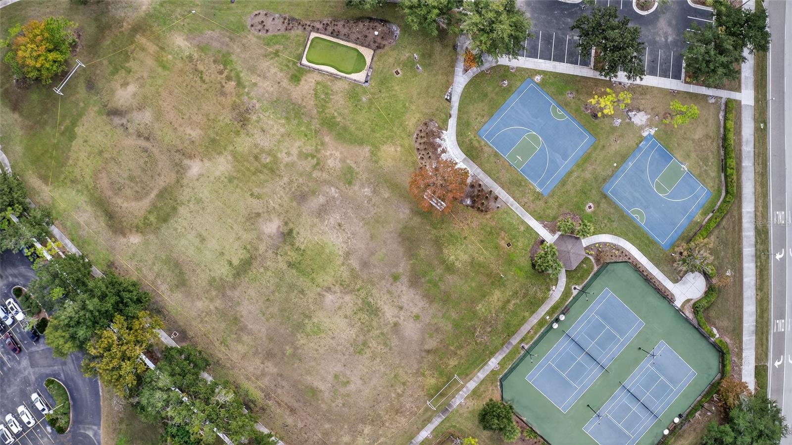 Listing photo id 91 for 22774 Cherokee Rose Place