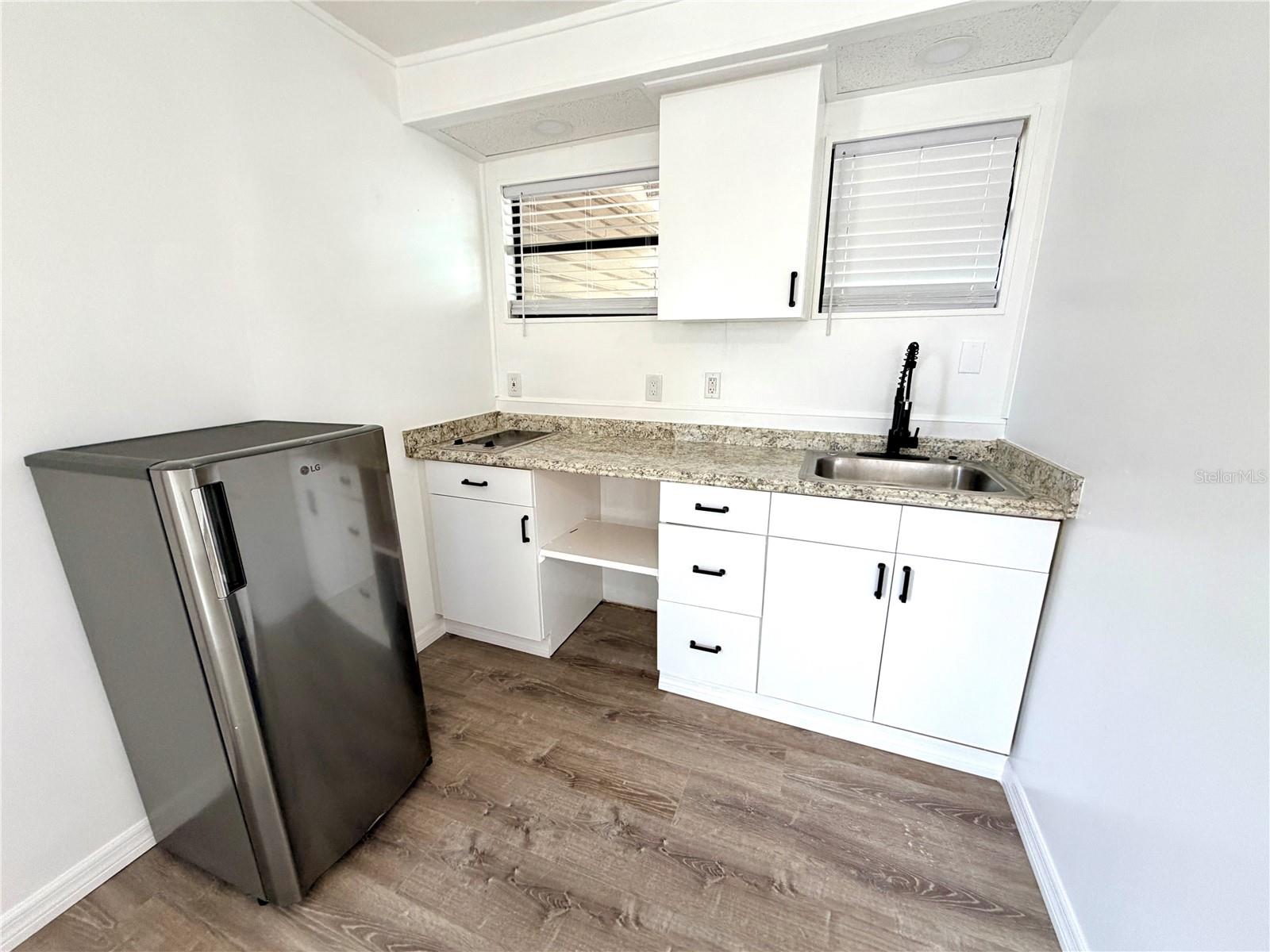 Image 3 of 6 For 4042 Boulder Drive 2