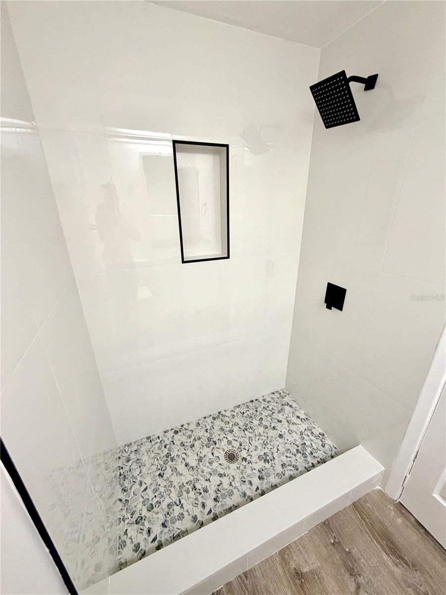 Image 5 of 6 For 4042 Boulder Drive 2