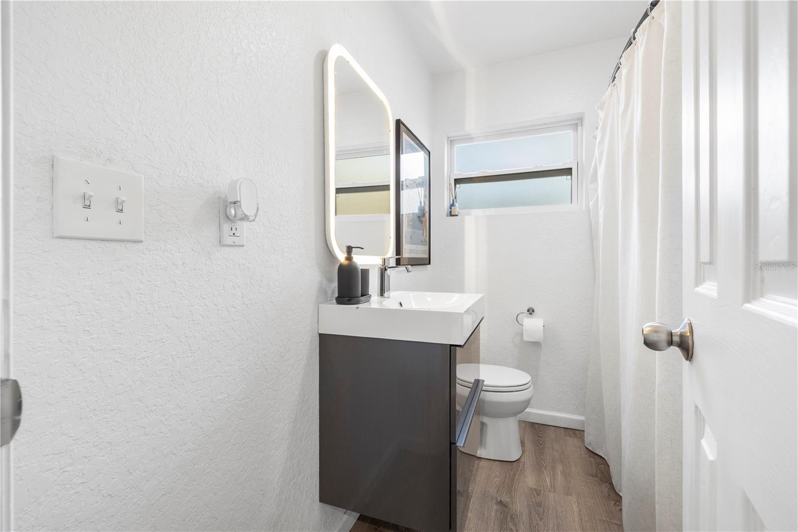 Image 24 of 37 For 3018 Jean Street