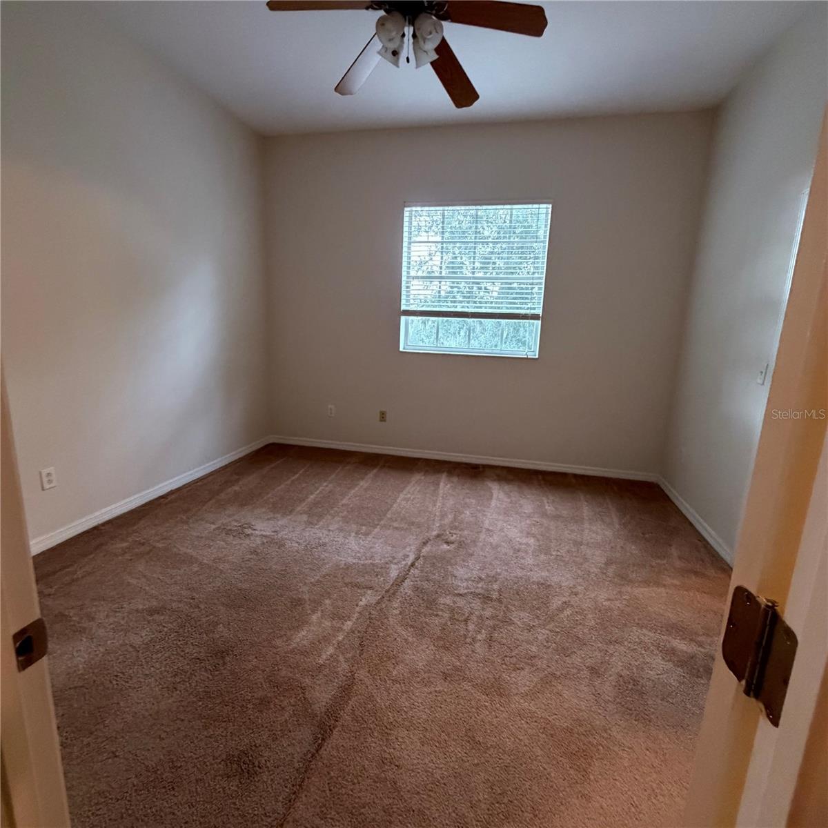 Image 17 of 38 For 7433 Arlington Grove Circle