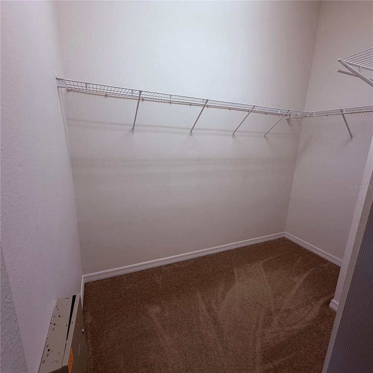 Image 18 of 38 For 7433 Arlington Grove Circle