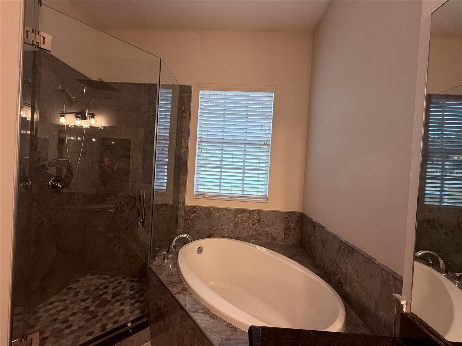 Image 21 of 38 For 7433 Arlington Grove Circle