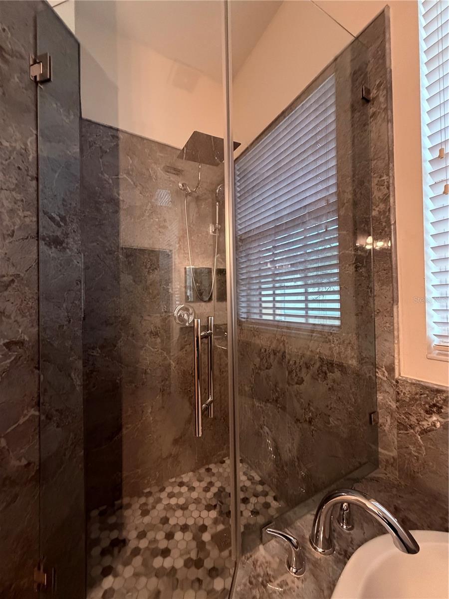 Image 22 of 38 For 7433 Arlington Grove Circle