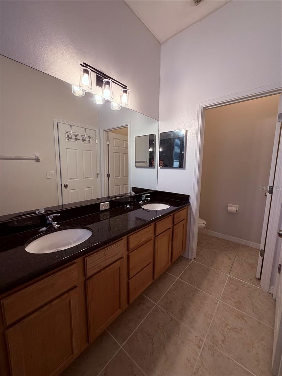 Image 23 of 38 For 7433 Arlington Grove Circle