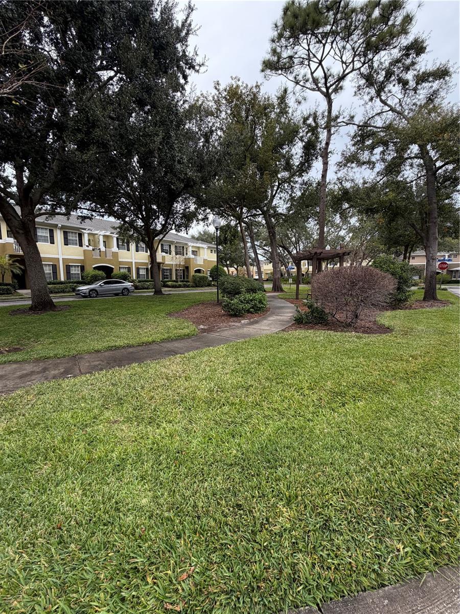 Image 31 of 38 For 7433 Arlington Grove Circle