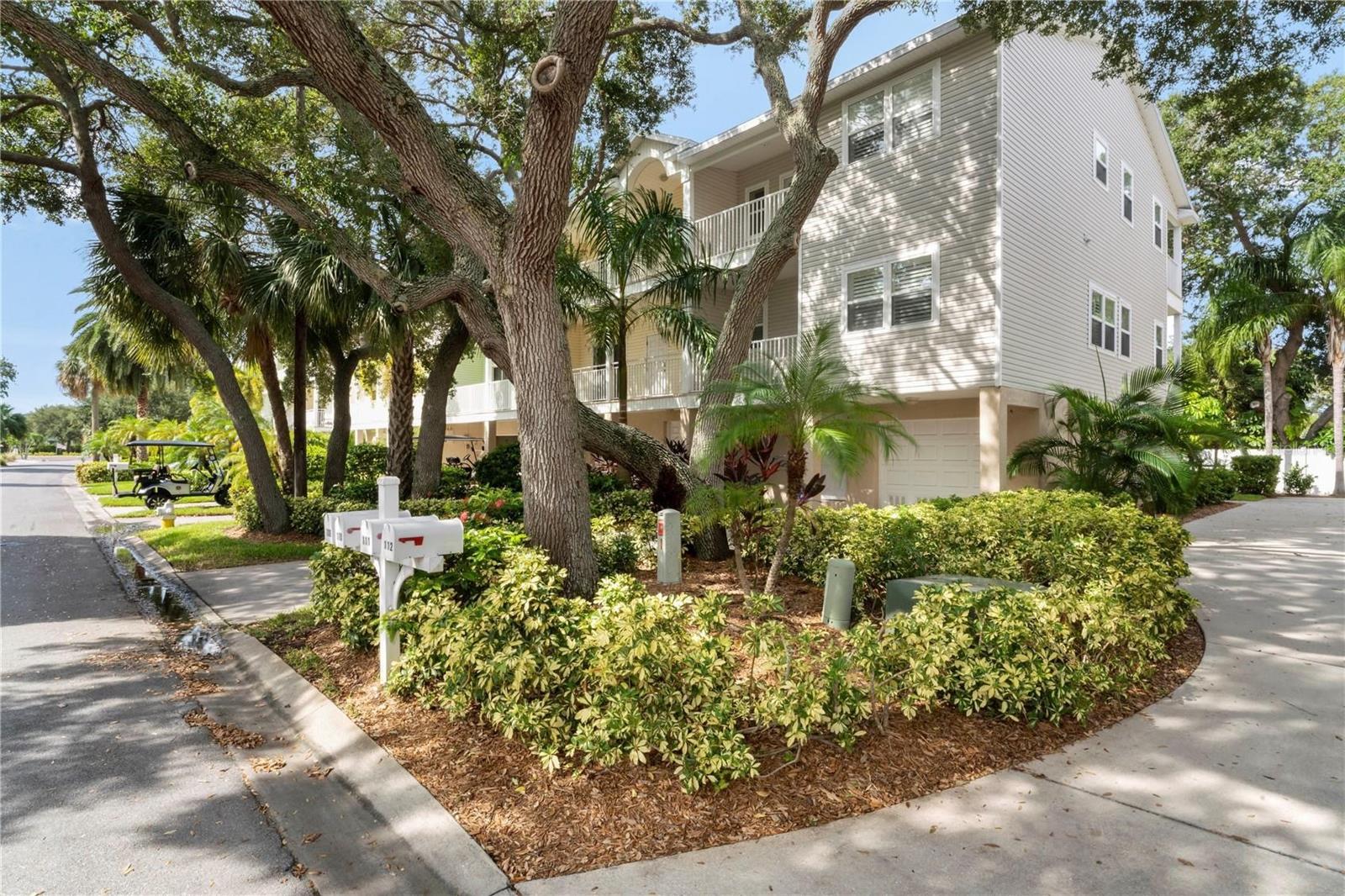 Image 22 of 33 For 512 1st Street 108