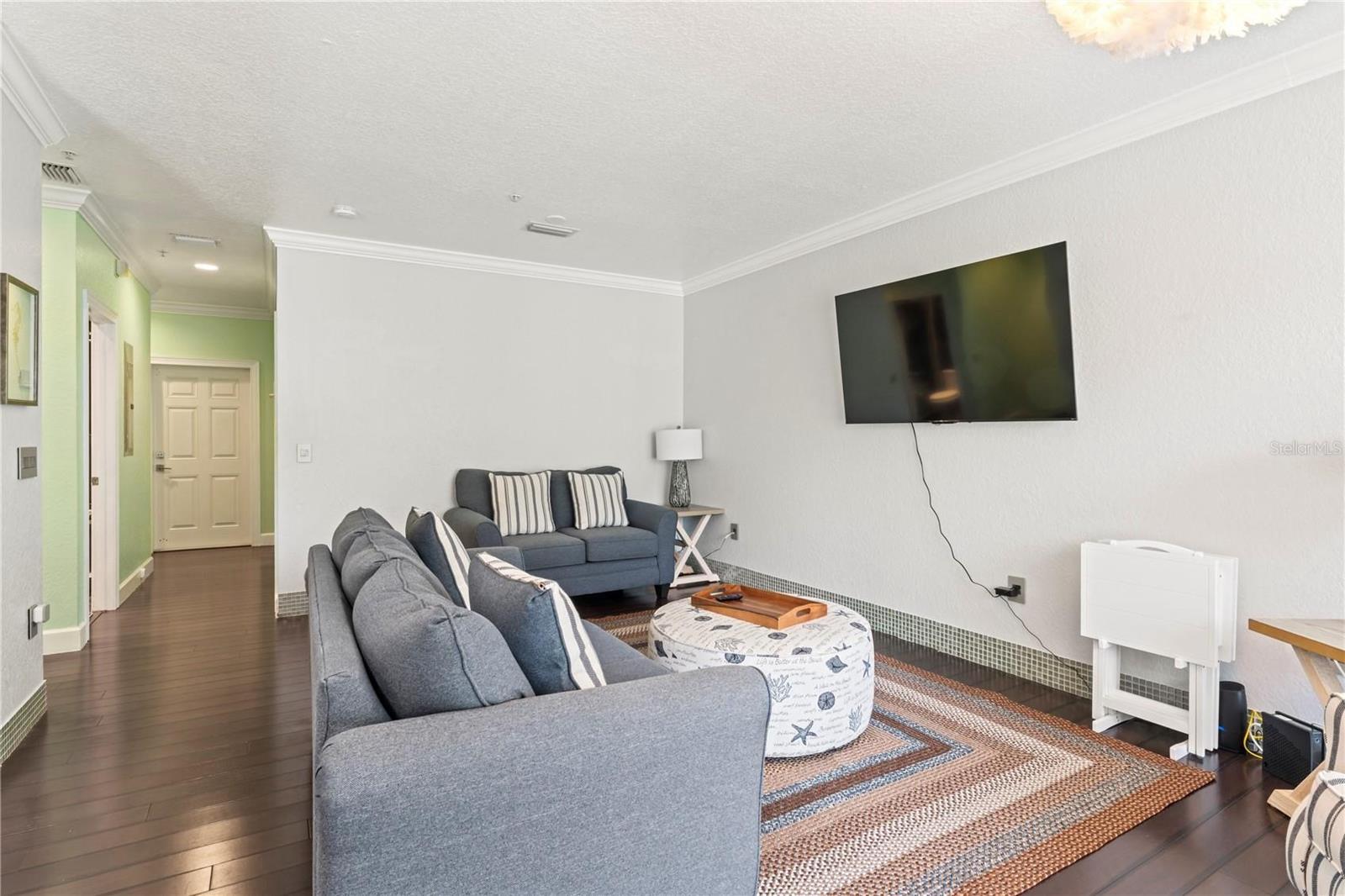 Image 31 of 33 For 512 1st Street 108