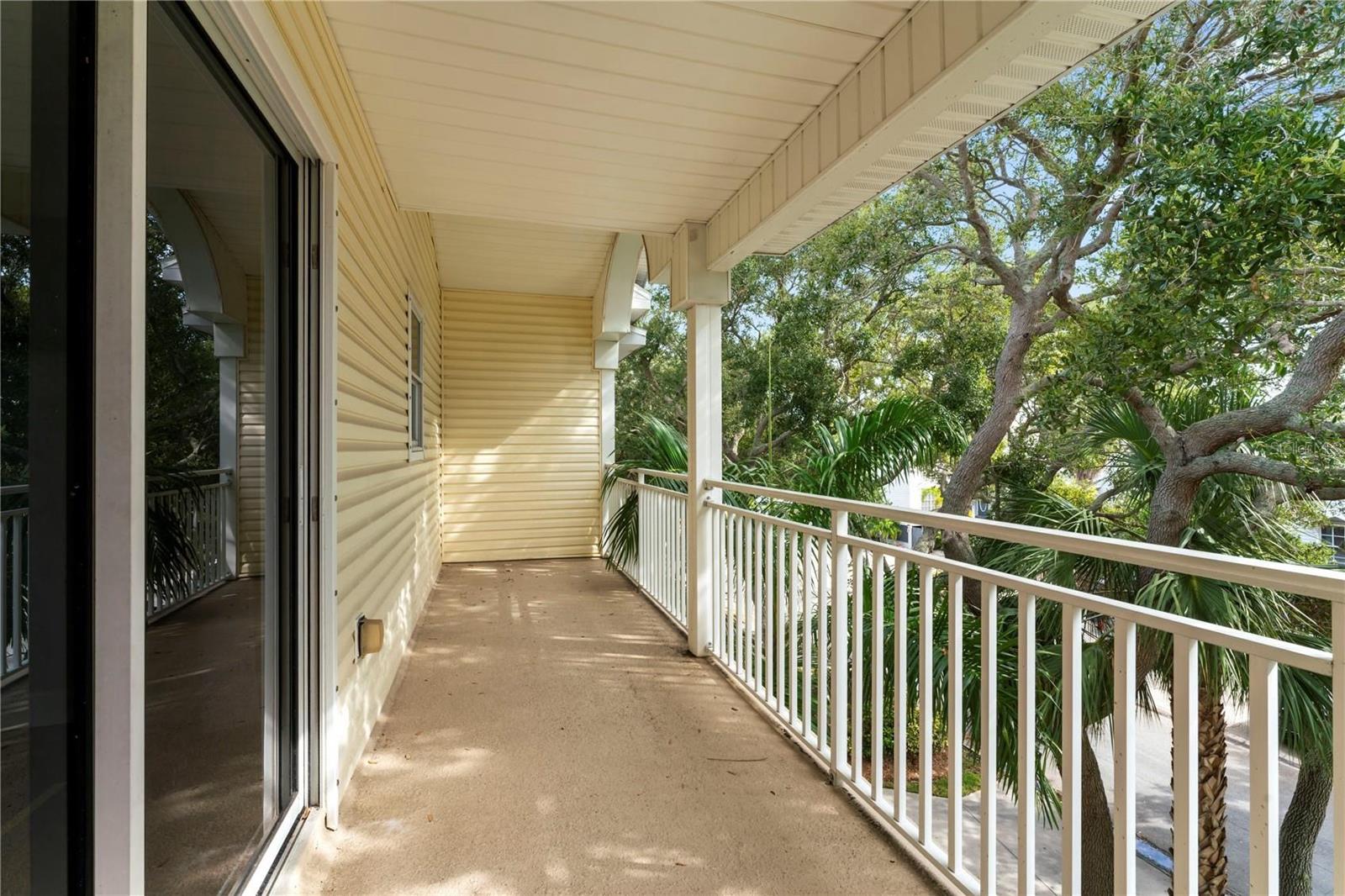 Image 7 of 33 For 512 1st Street 108