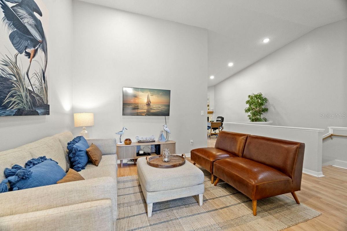 Image 13 of 70 For 621 Duchess Boulevard