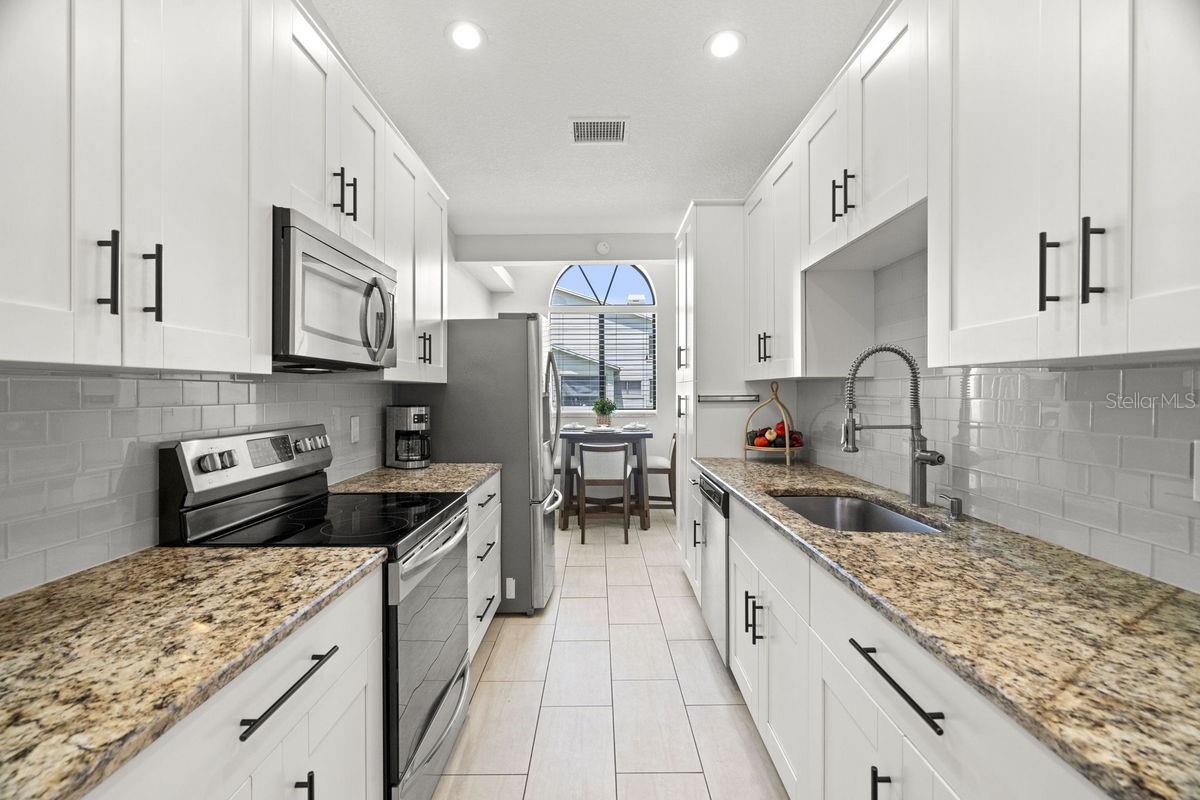 Image 14 of 70 For 621 Duchess Boulevard