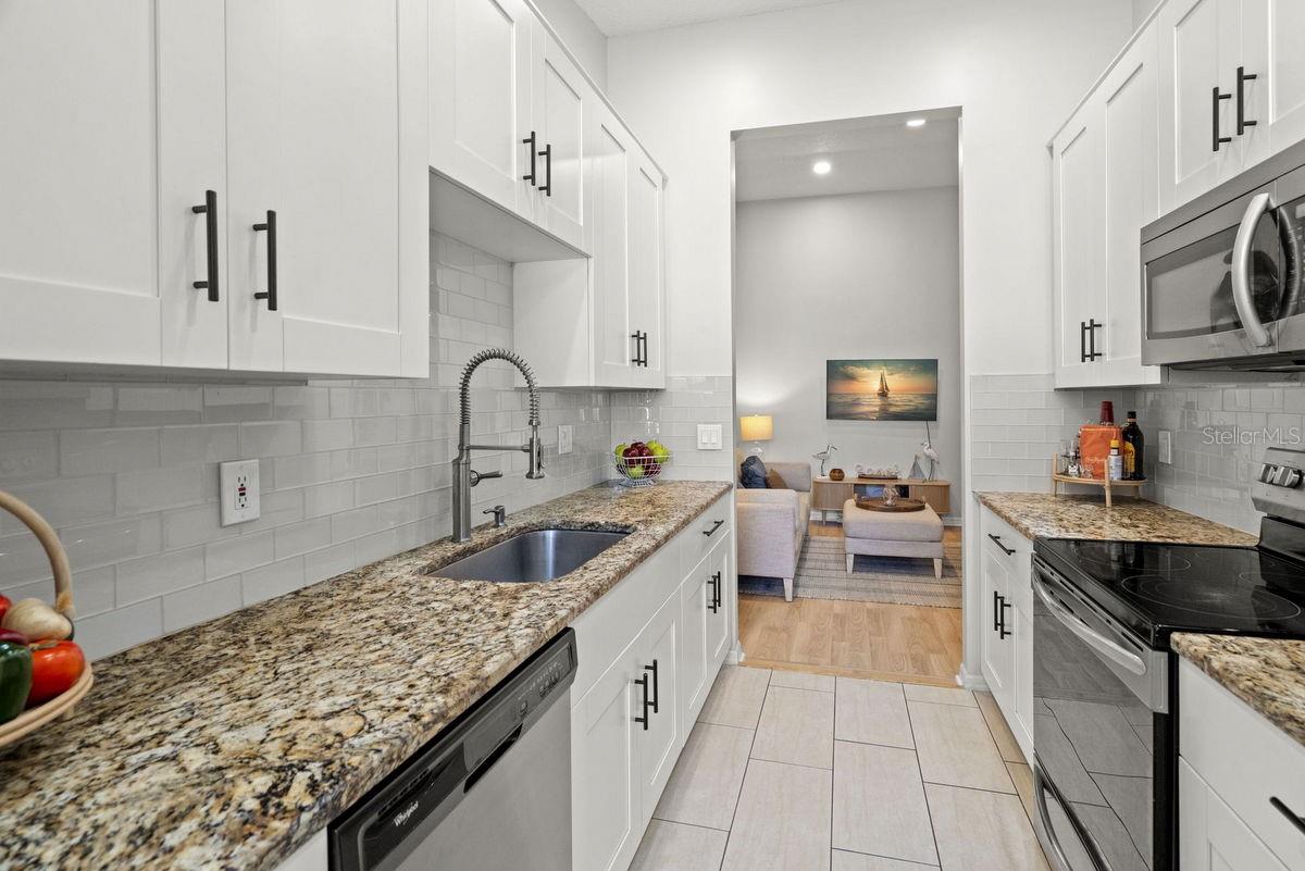 Image 15 of 70 For 621 Duchess Boulevard