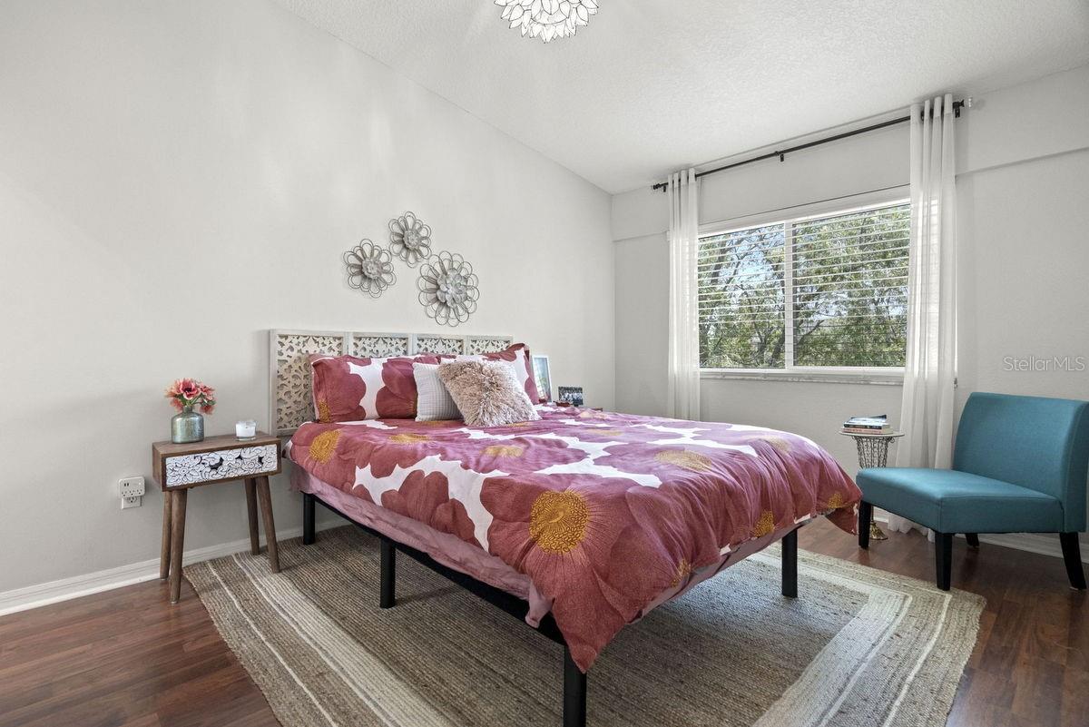 Image 23 of 70 For 621 Duchess Boulevard